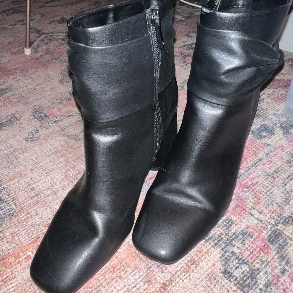 Sam & Libby Black Ankle Boots - Picture 2 of 2